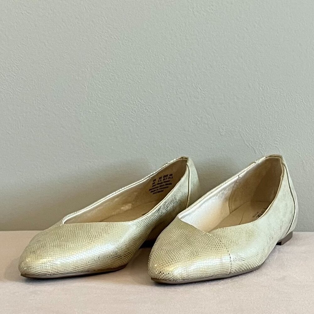 LifeStride Platinum Gold Flats Size 8 M Soft System Pointed Toe Comfort NIB